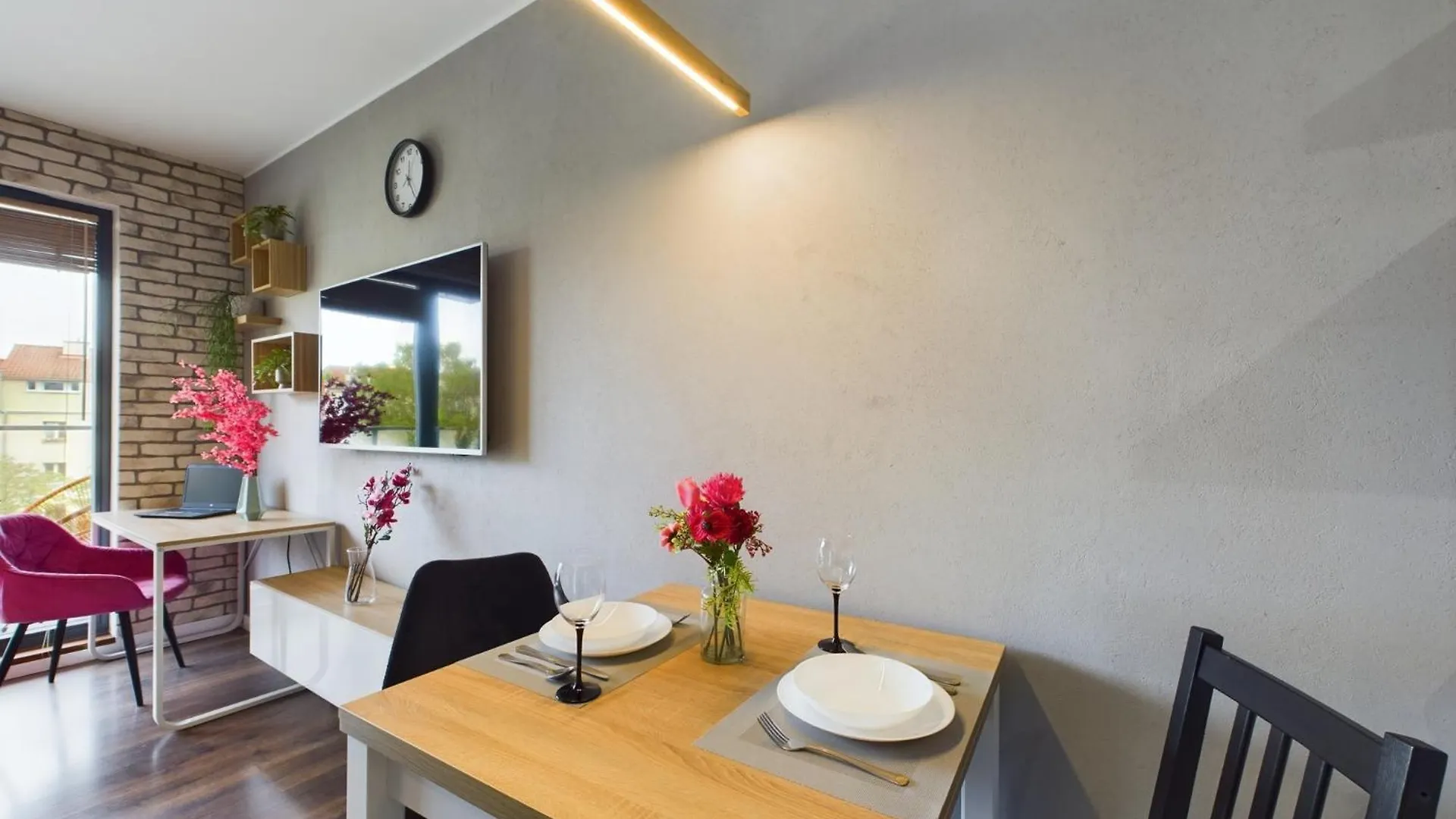 Browar Gdanski One Bedroom Apartments With Free Parking By Noclegi Renters 公寓式酒店