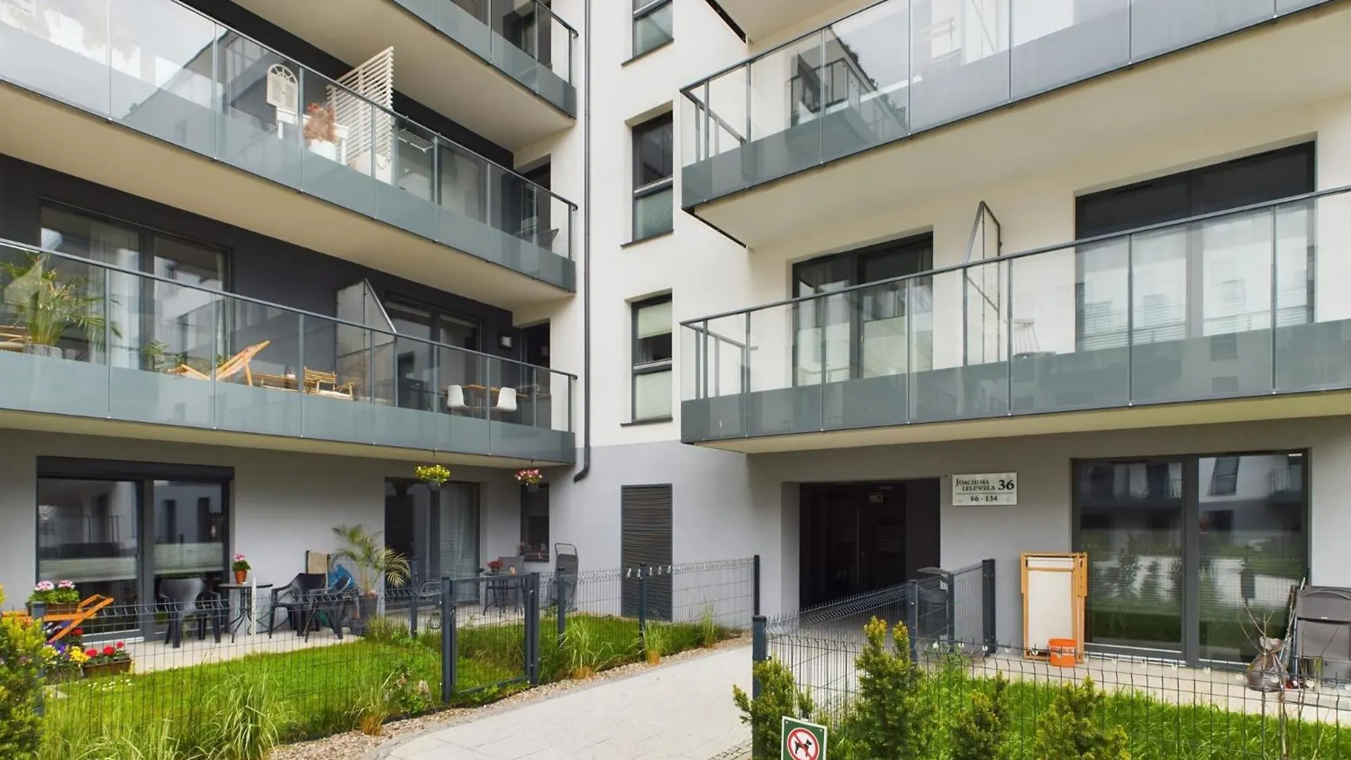 Browar Gdanski One Bedroom Apartments With Free Parking By Noclegi Renters Gdansk
